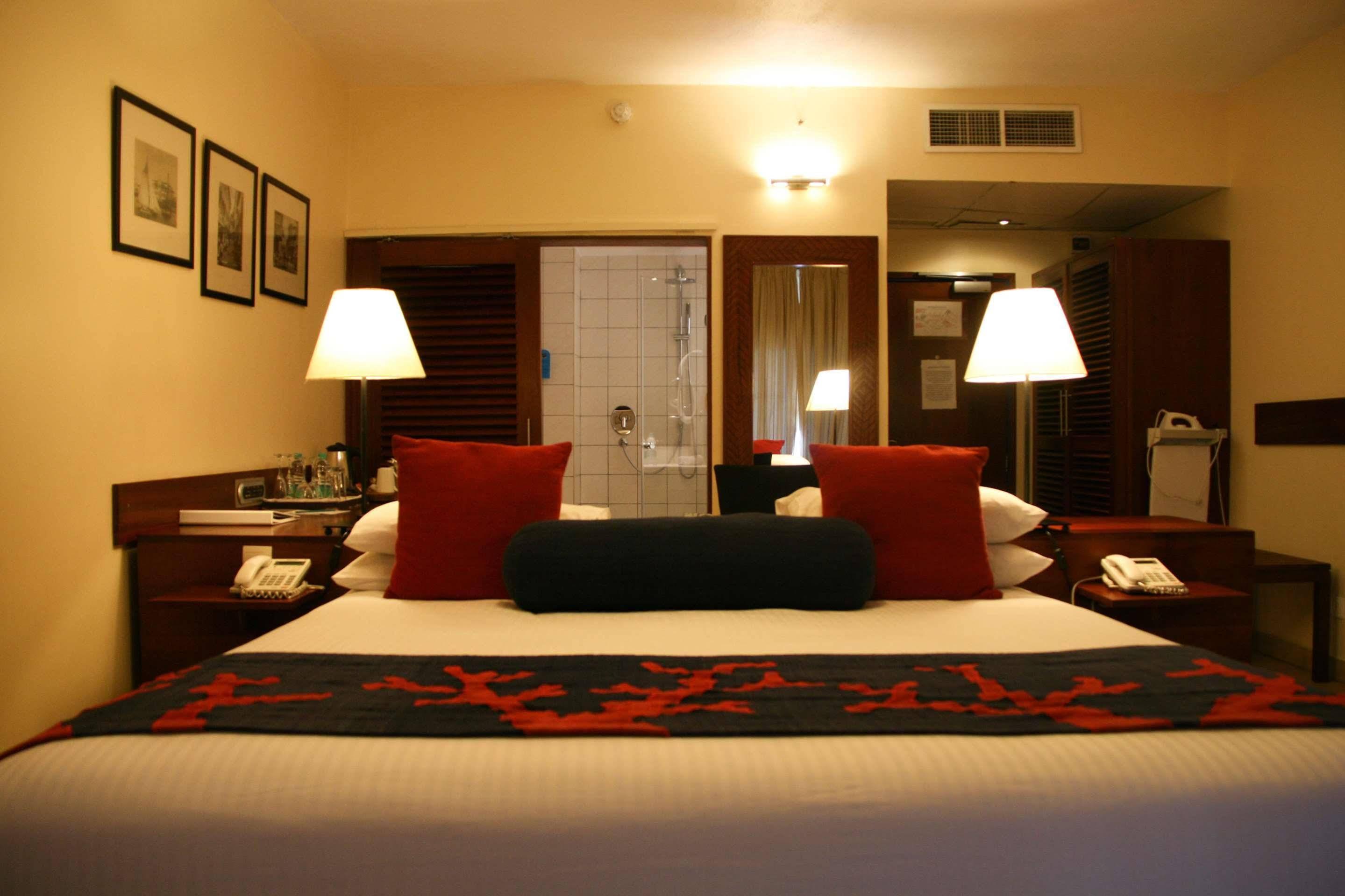 Coral Beach Hotel Dar Es Salaam Buitenkant foto
