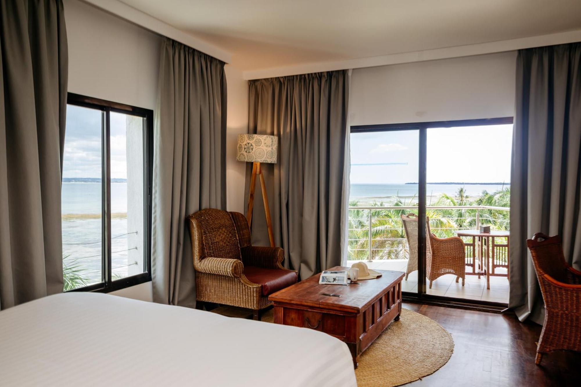 Coral Beach Hotel Dar Es Salaam Buitenkant foto