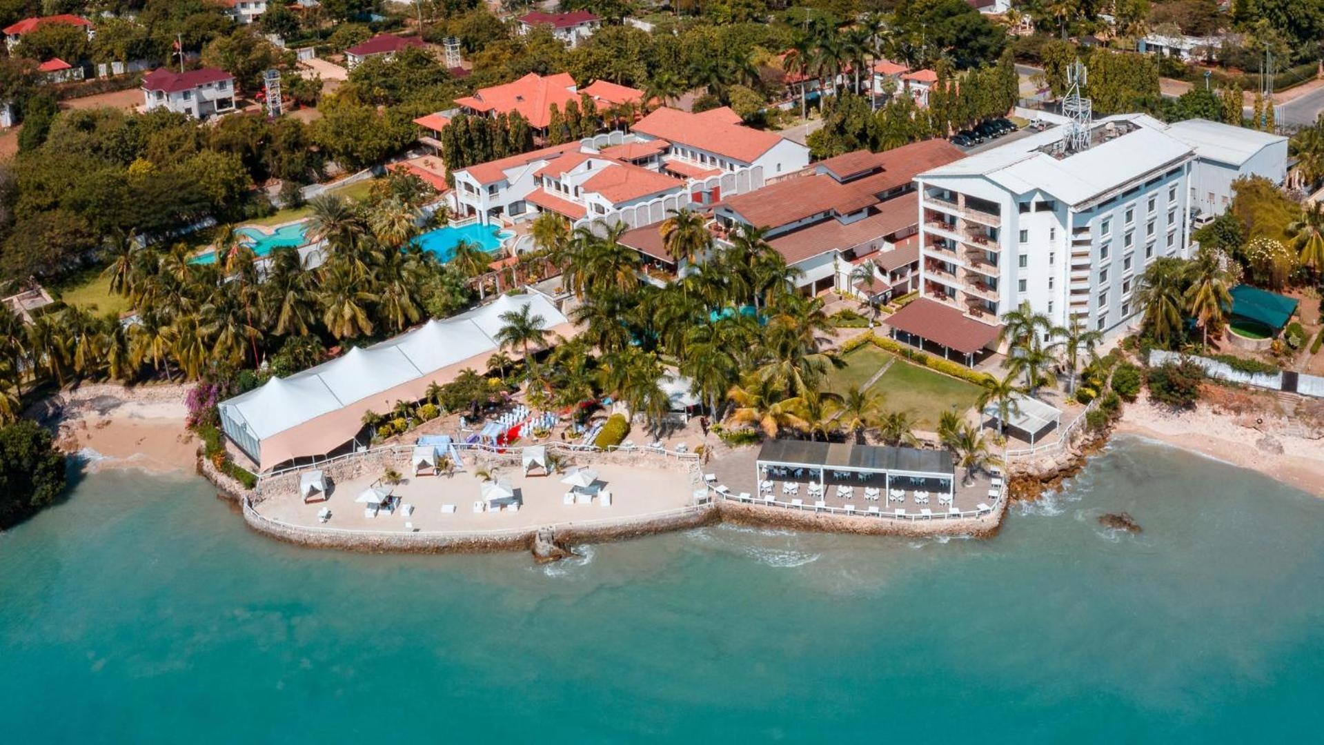 Coral Beach Hotel Dar Es Salaam Buitenkant foto