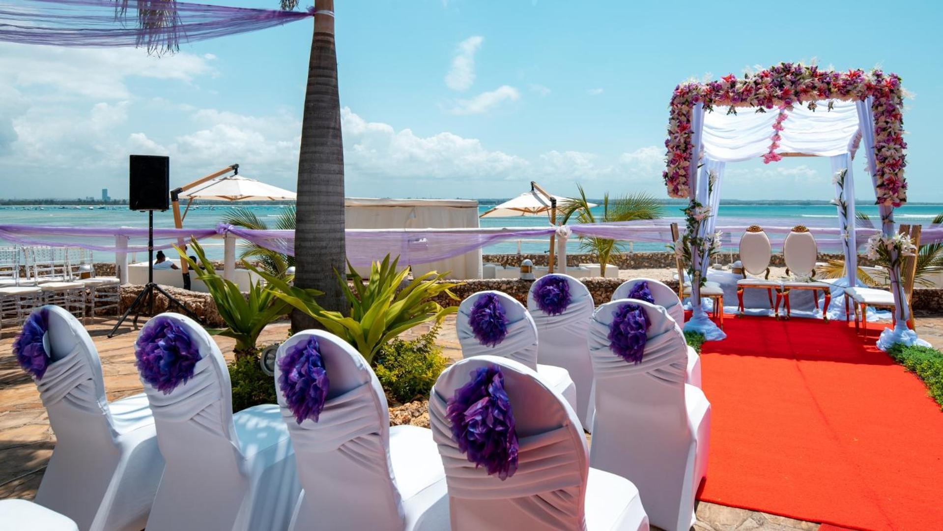 Coral Beach Hotel Dar Es Salaam Buitenkant foto